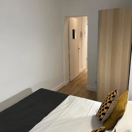 Notre Dame - Stylish Apartahotel *