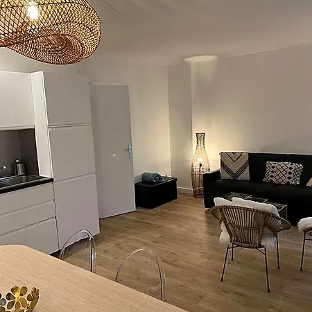 Notre Dame - Stylish Aparthotel *