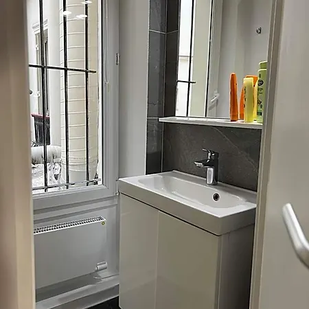 Notre Dame - Stylish Aparthotel