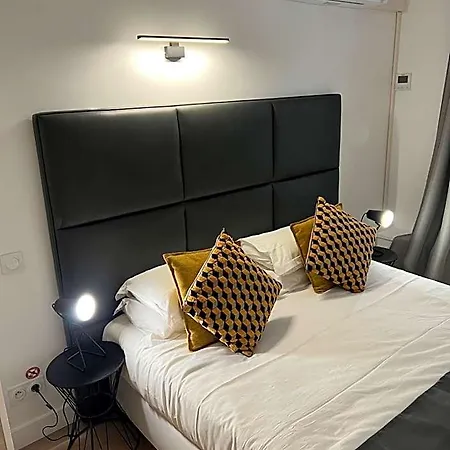 Notre Dame - Stylish Aparthotel *