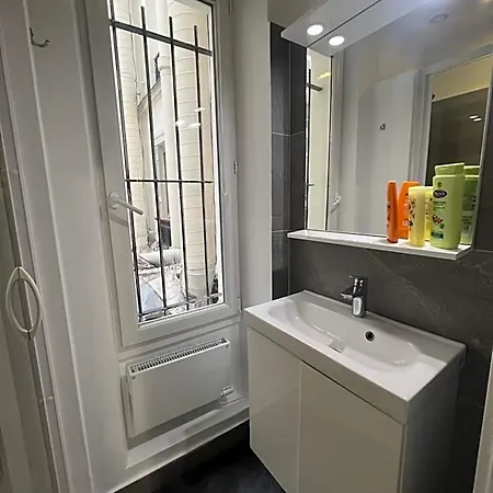 Notre Dame - Stylish Aparthotel